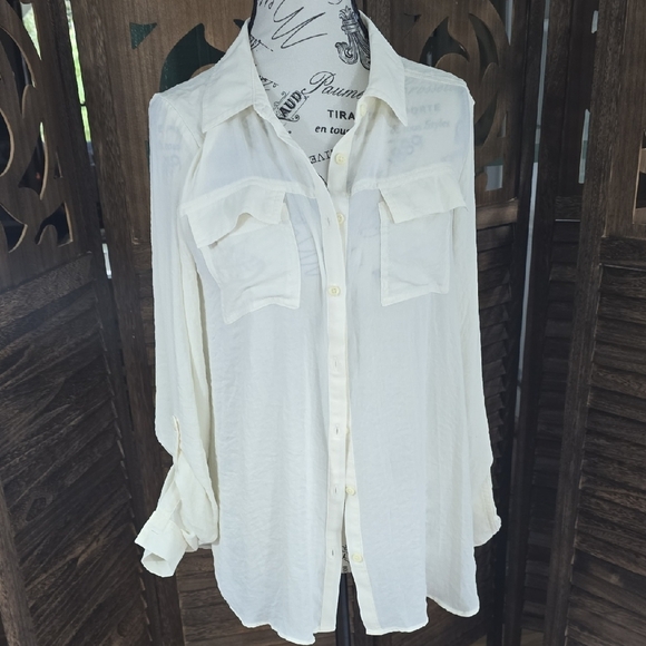 Elegant Cream Button-Down Shirt - Picture 1 of 4